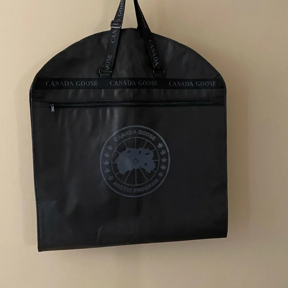 Canada Goose Garment Bag